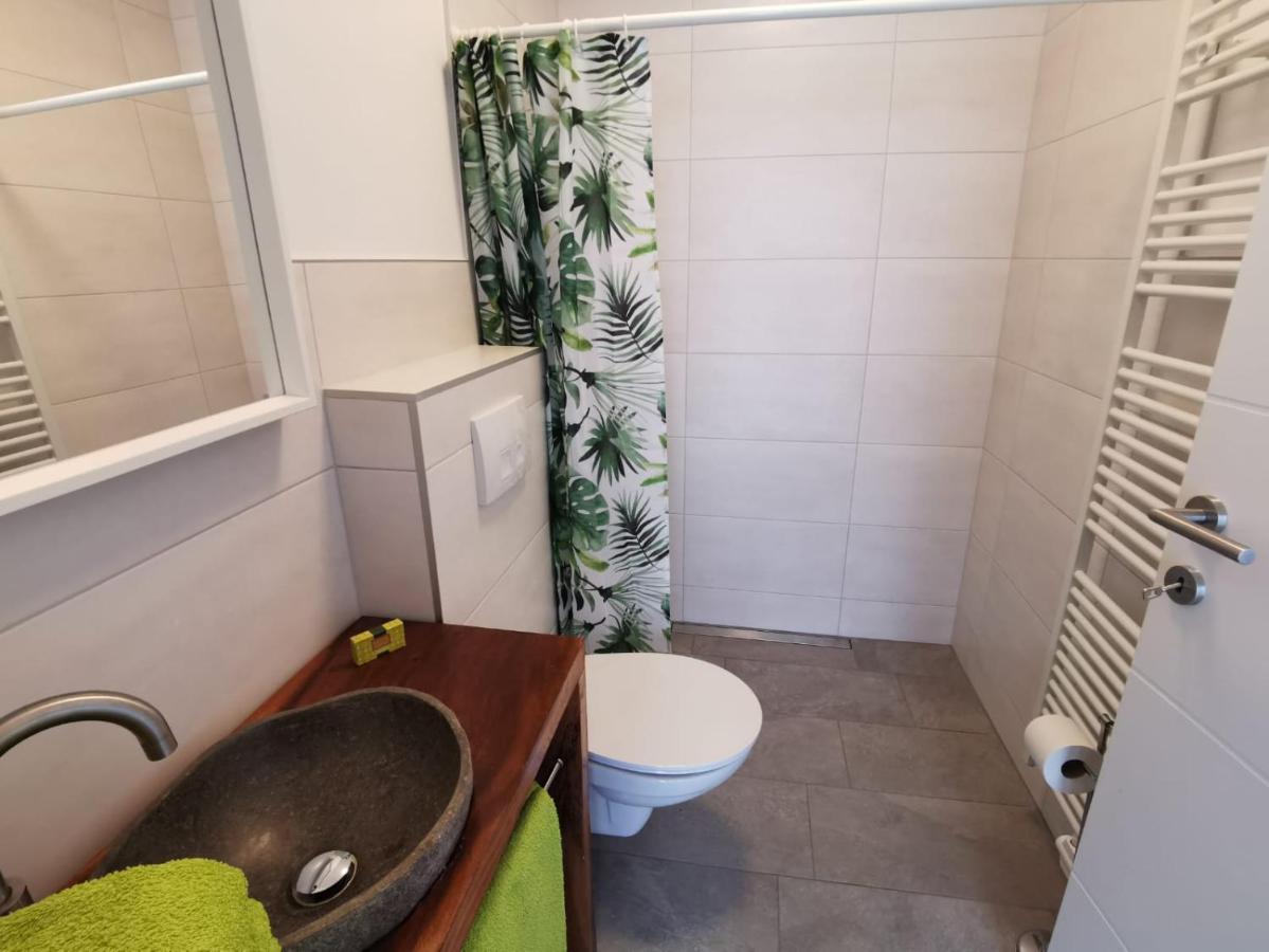 Zum Hofgassl Haus Isi Lägenhet Mörbisch am See Exteriör bild